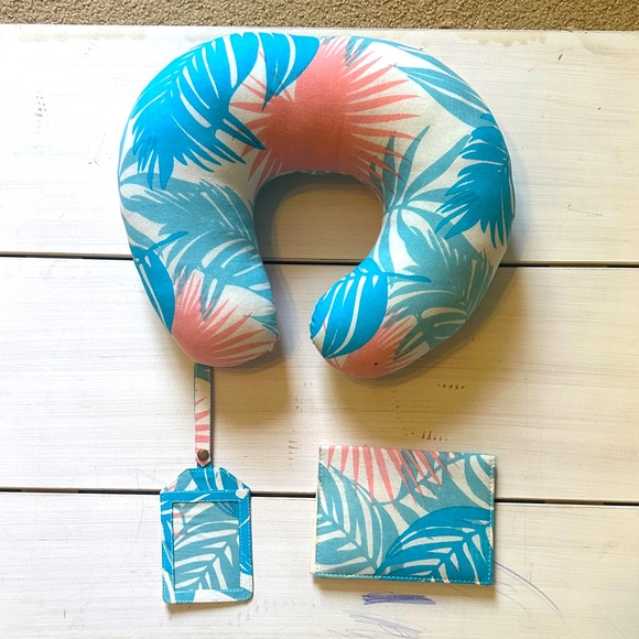 Accessories - Printed Travel Set